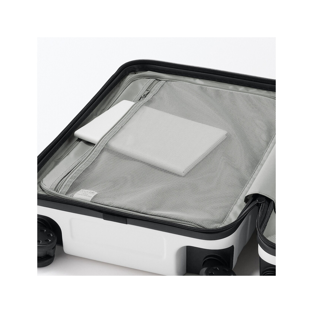 Walizka twarda z poliwęglanu 36l biała