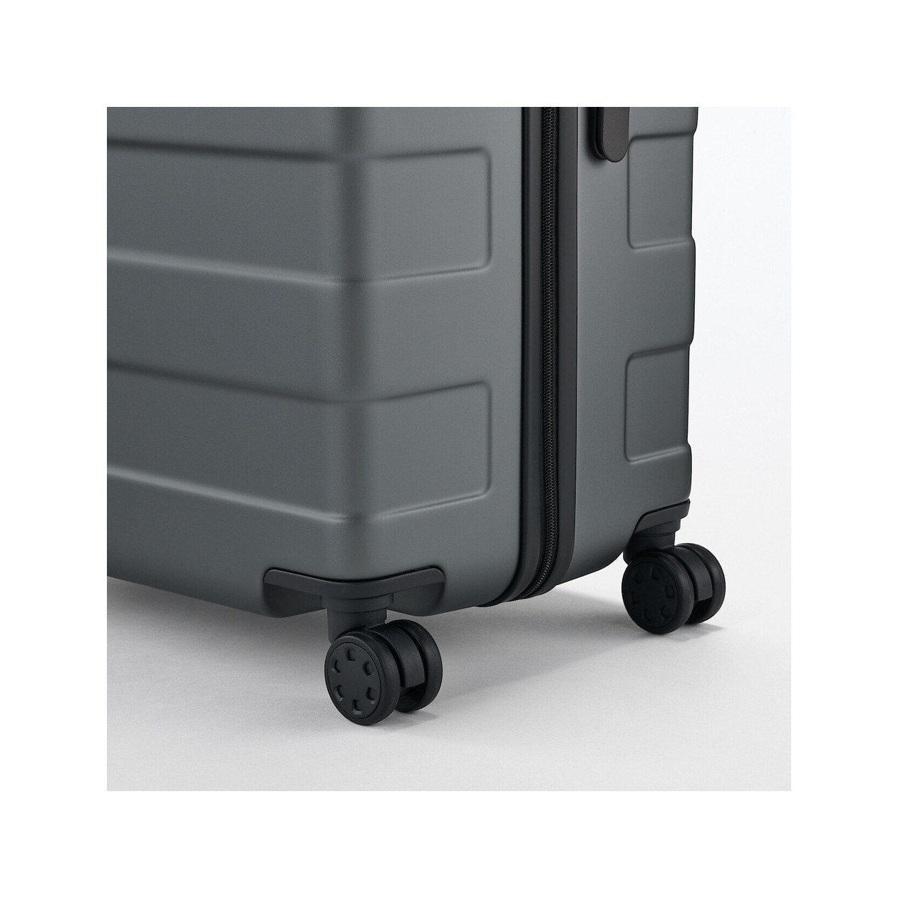 Walizka twarda z poliwęglanu 105l szara