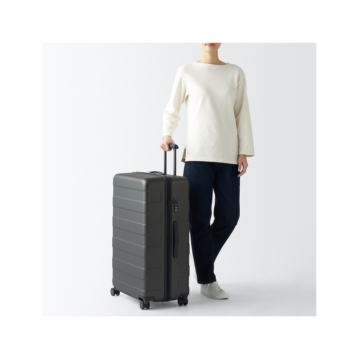 Walizka twarda z poliwęglanu 105l szara