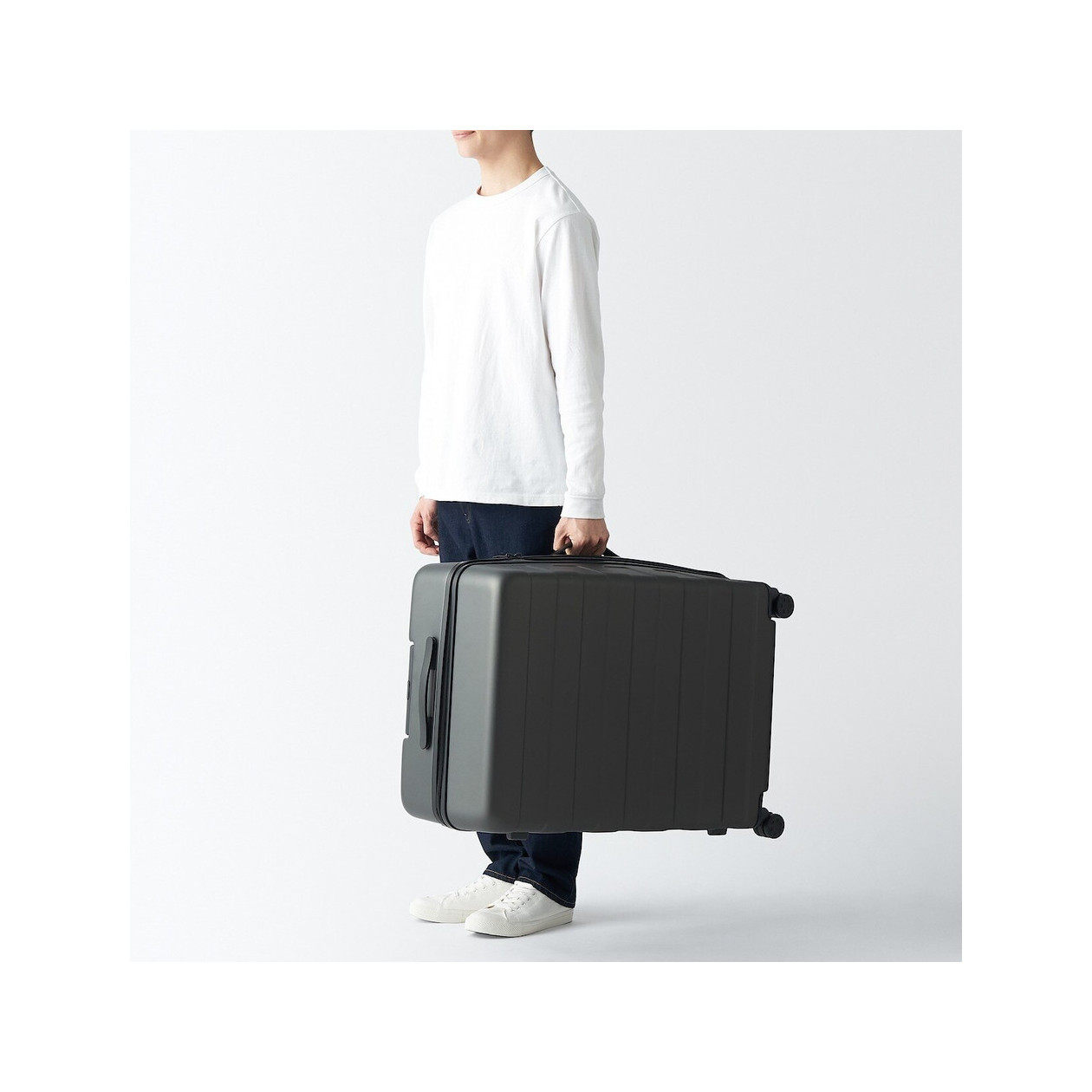 Walizka twarda z poliwęglanu 105l szara