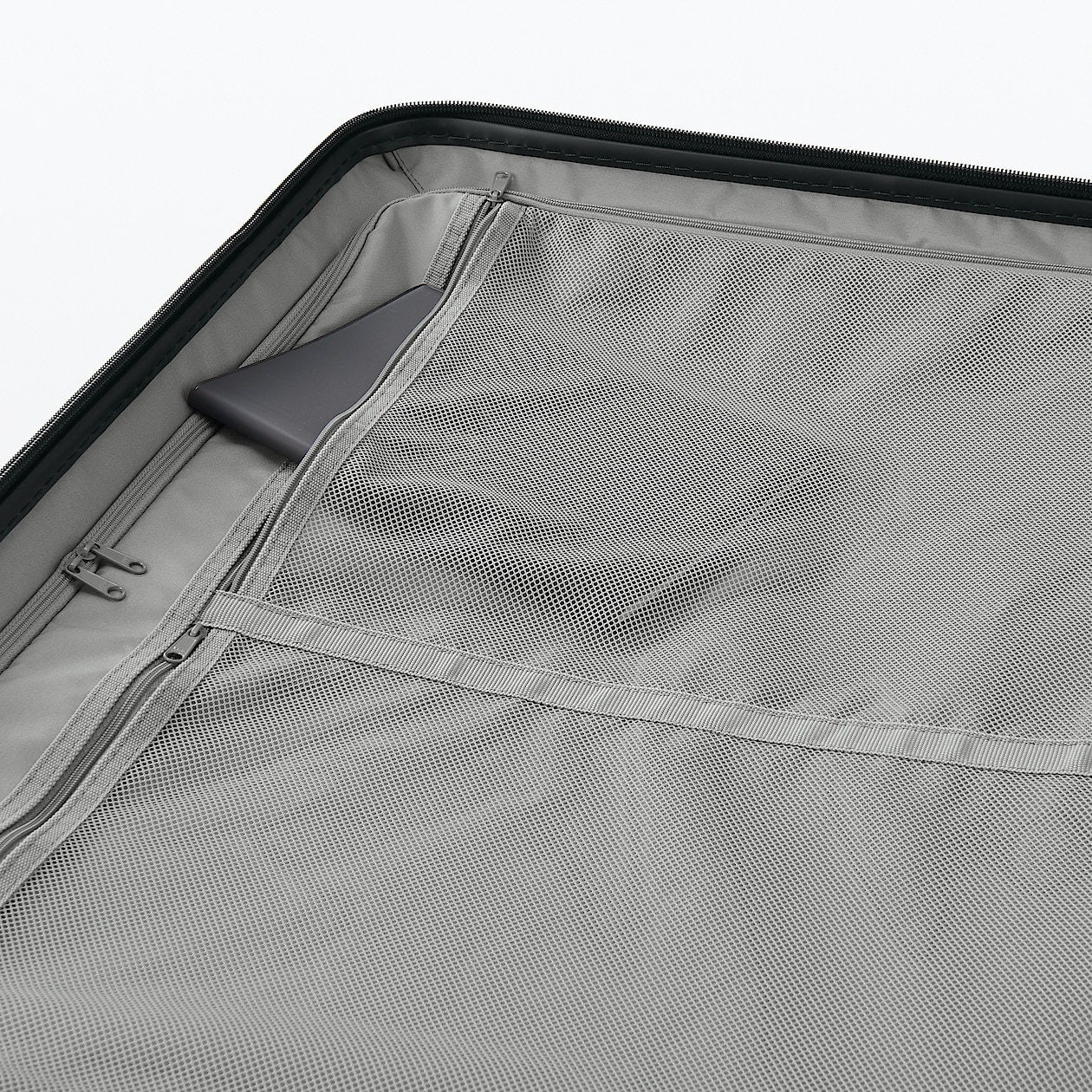 Walizka twarda z poliwęglanu 105l czarna