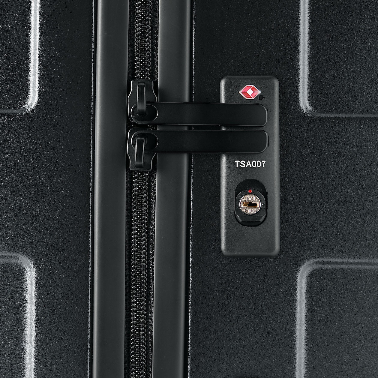 Walizka twarda z poliwęglanu 105l czarna