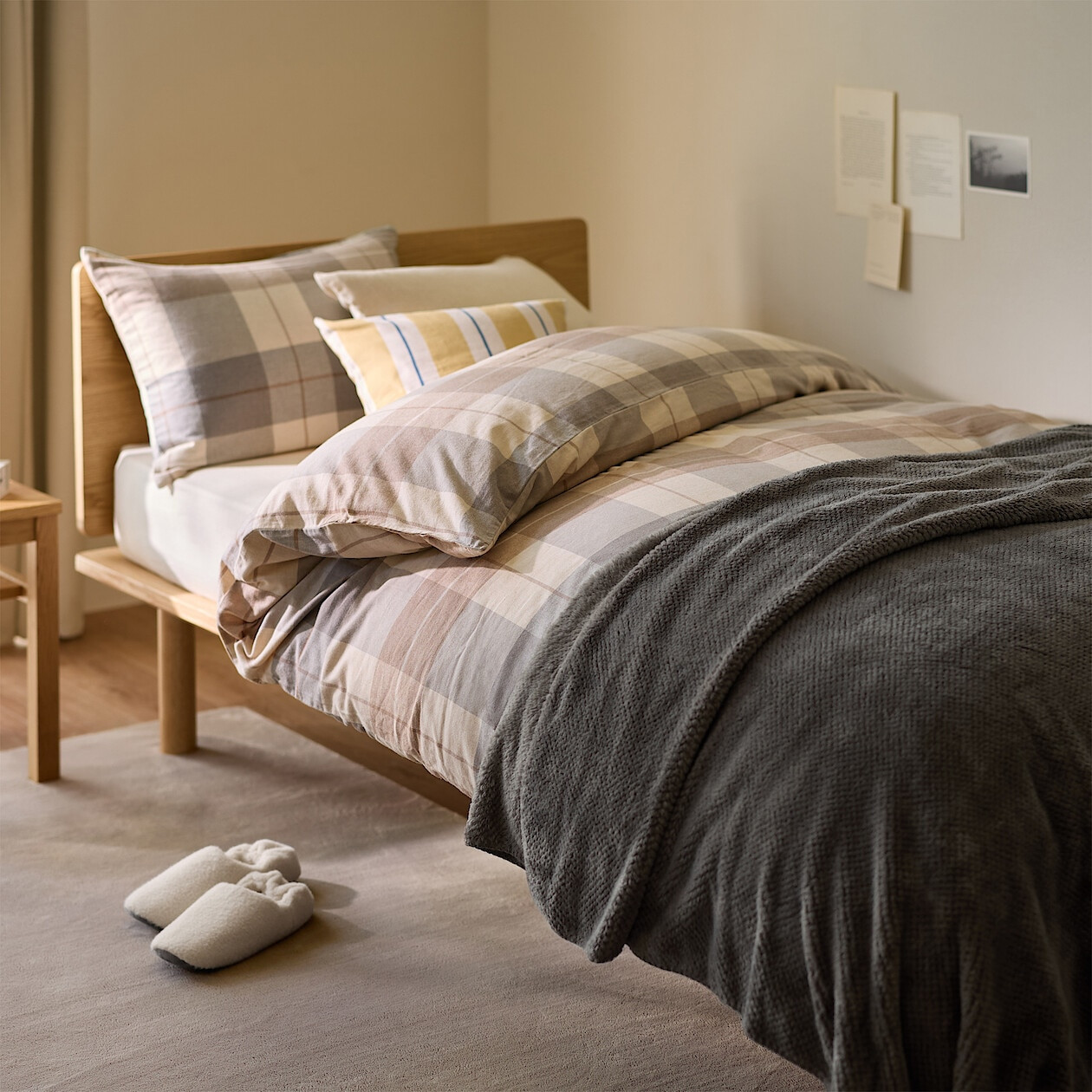 Koc ciepły 180x200 cm ciemnoszary