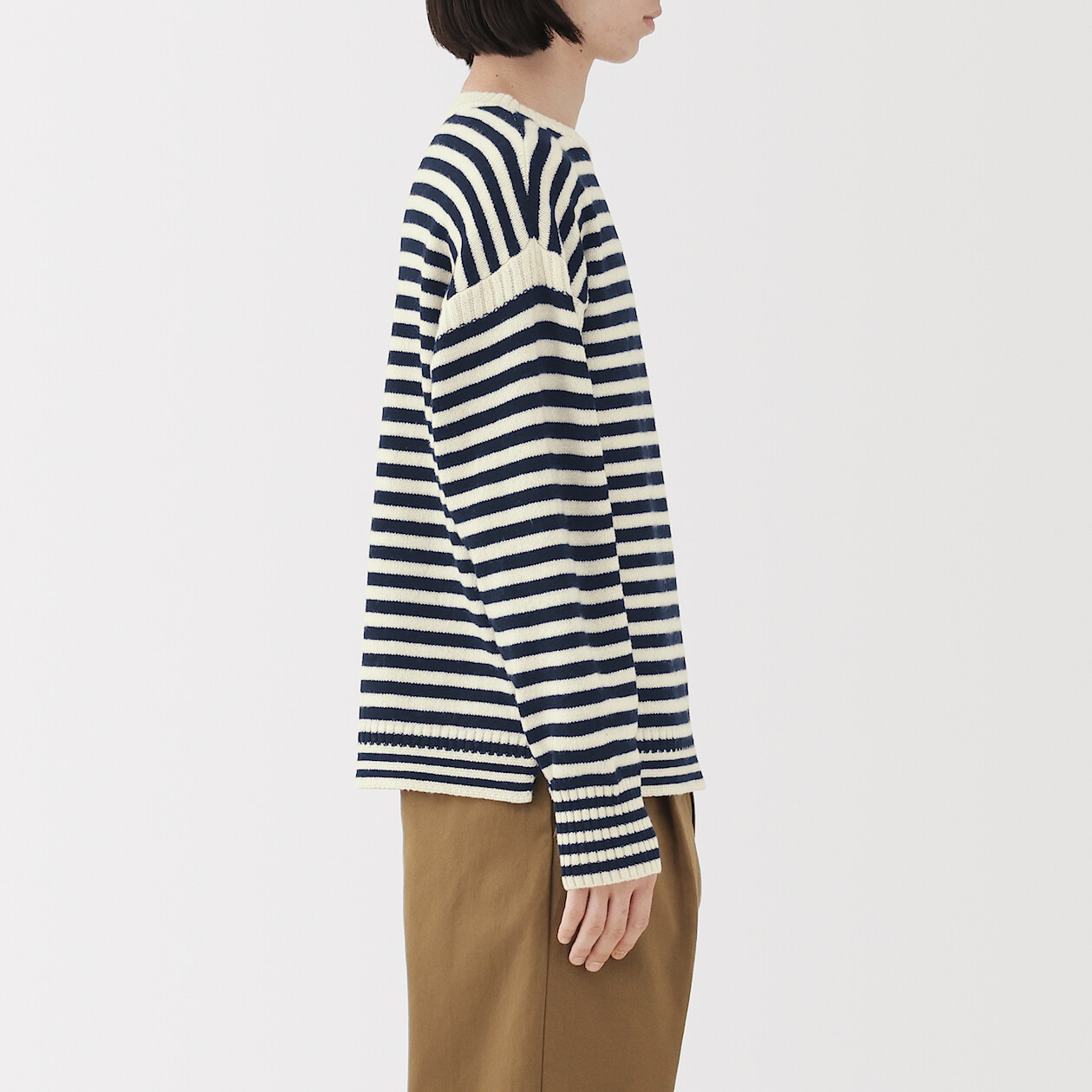 Sweter z wełny andyjskiej bordowy