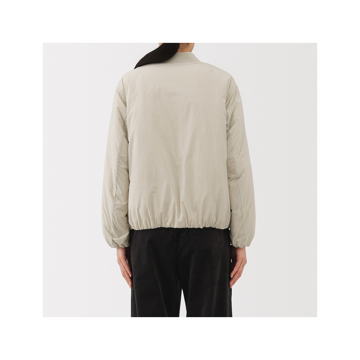 Kurtka bomberka beżowa