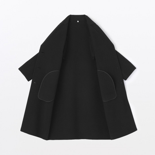 Płaszcz z wełną merino czarny