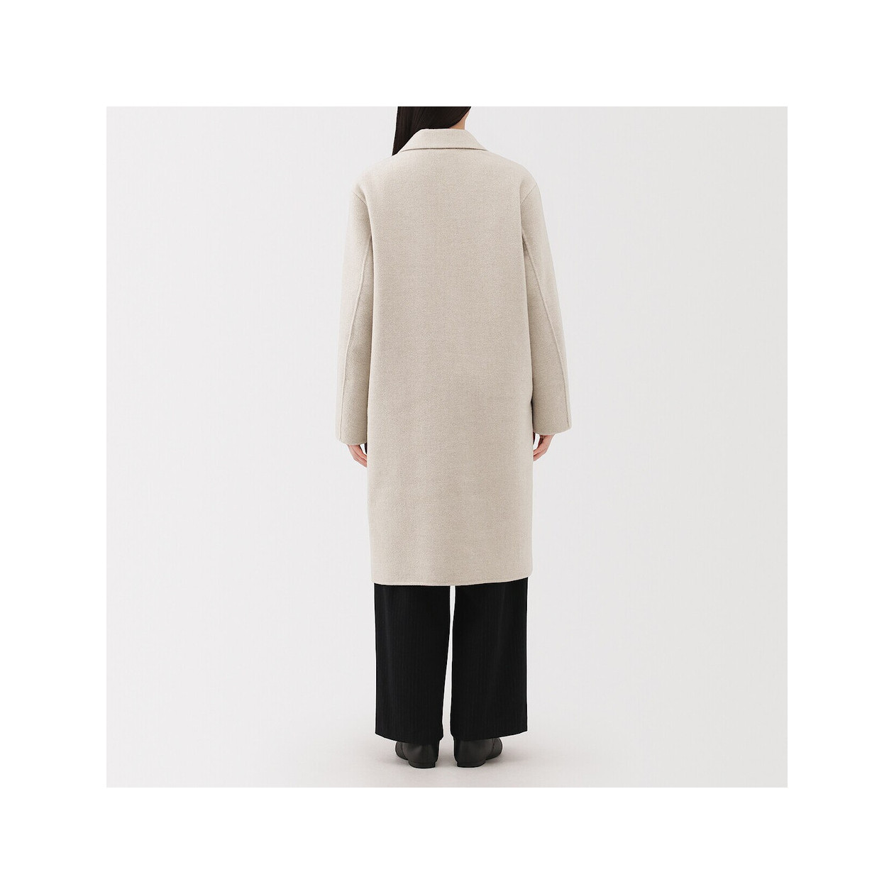 Płaszcz z wełną merino beżowy