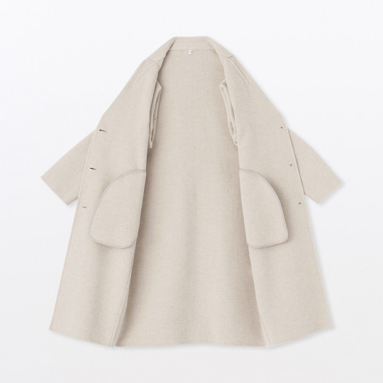 Płaszcz z wełną merino beżowy