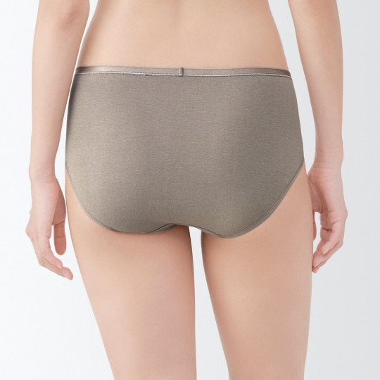 Figi z niskim stanem brązowe