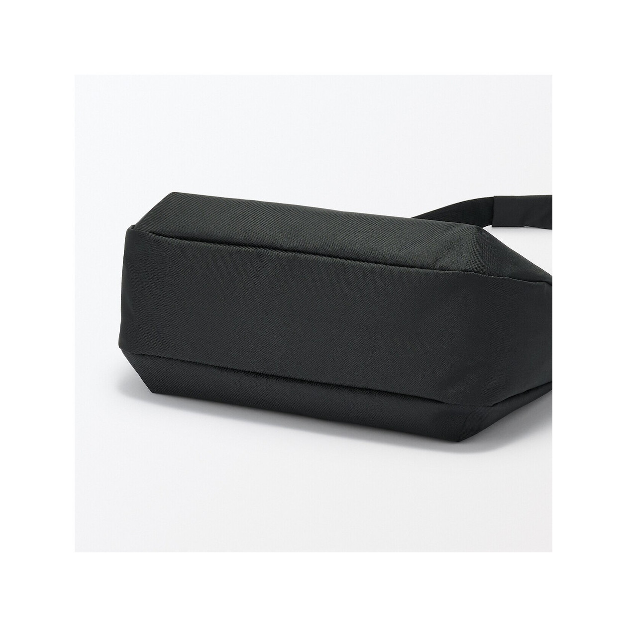 Torba listonoszka miękka wodoodporna czarna