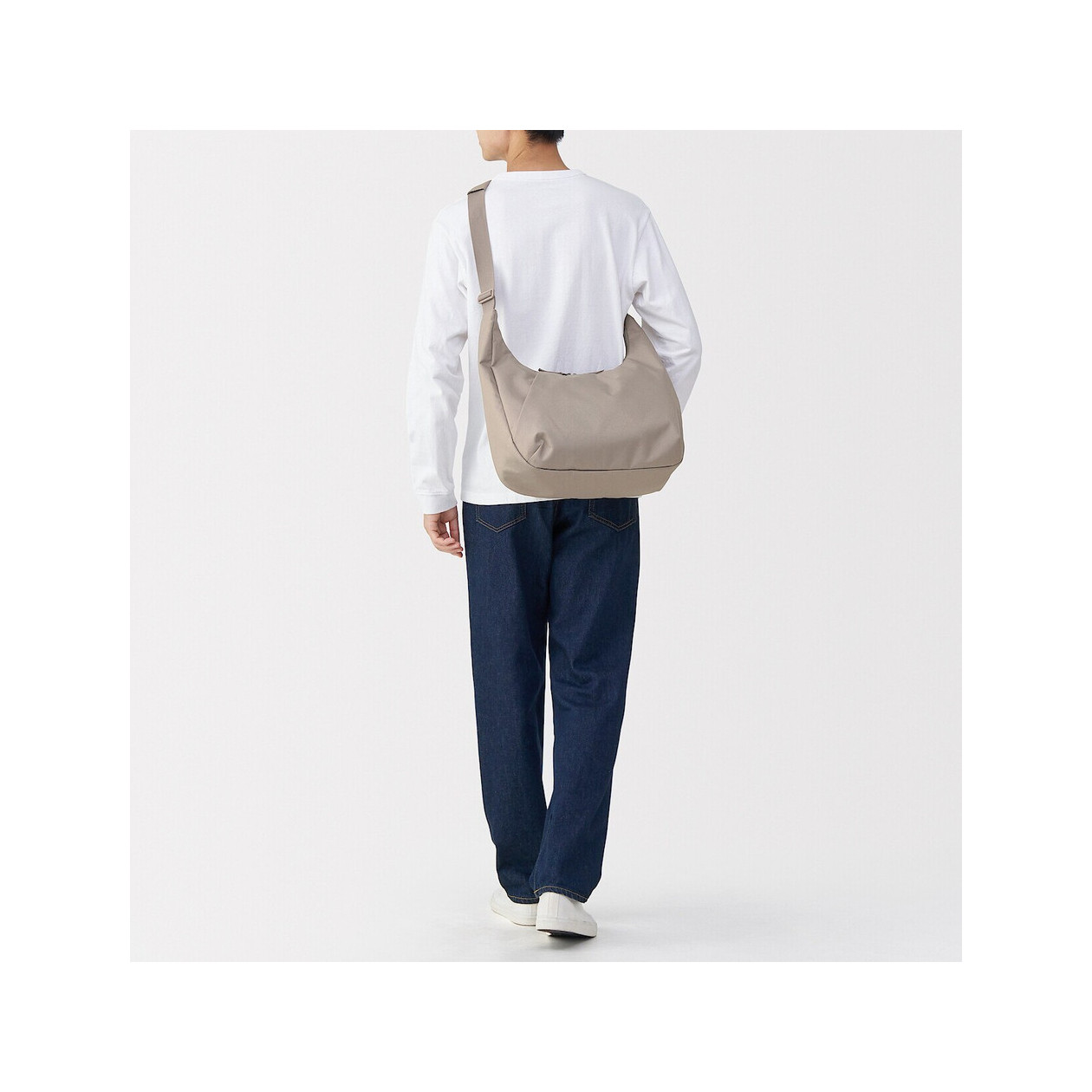 Torba listonoszka miękka wodoodporna beżowa