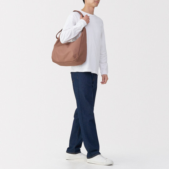 Torba listonoszka miękka wodoodporna brązowa