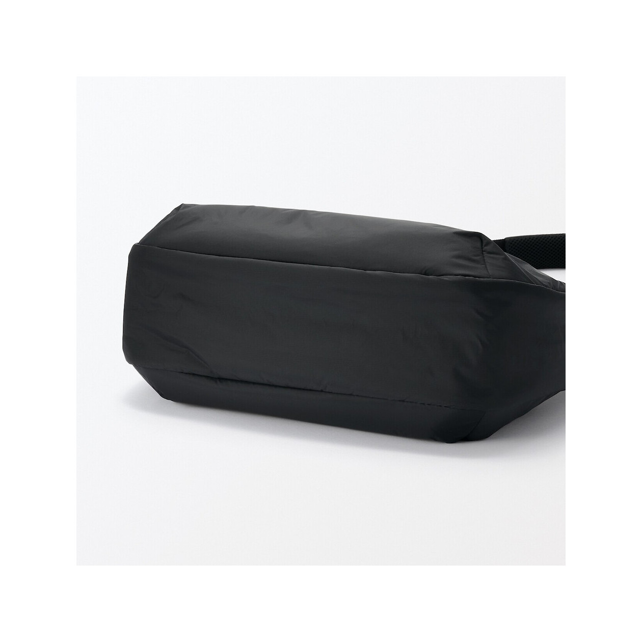 Torba z recyklingu wodoodporna miękka czarna