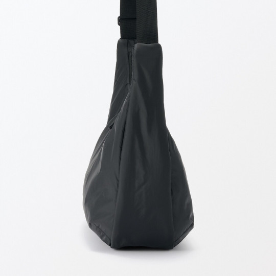 Torba z recyklingu wodoodporna miękka czarna