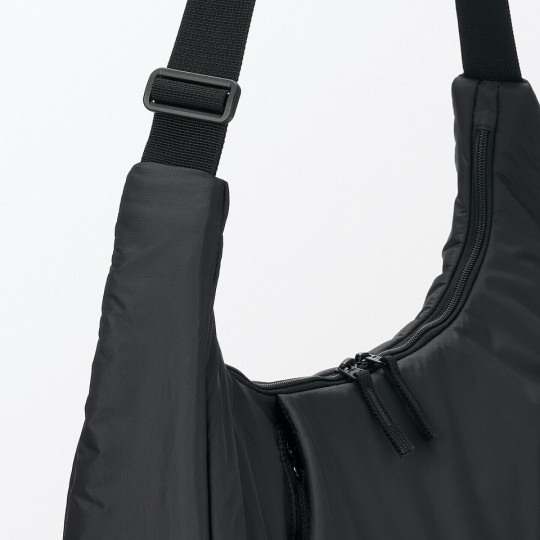 Torba z recyklingu wodoodporna miękka czarna