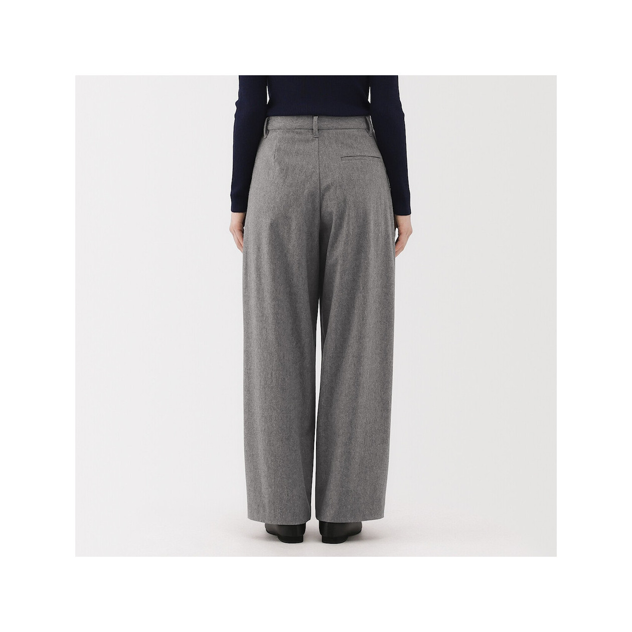 Spodnie z zakładkami szerokie czarne