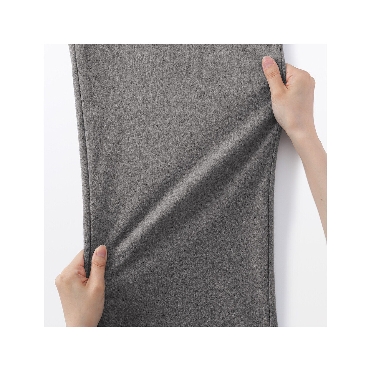 Spodnie z zakładkami szerokie kremowe