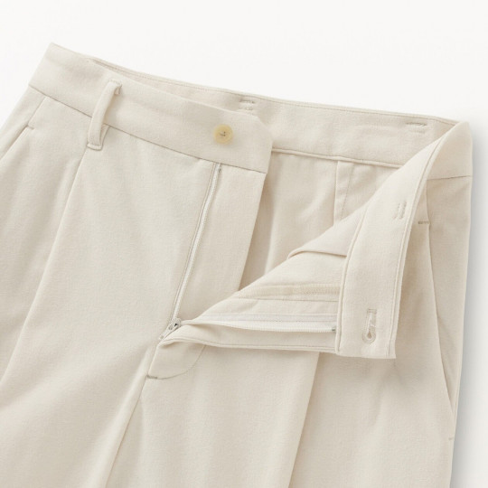 Spodnie z zakładkami szerokie kremowe