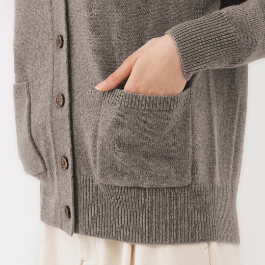 Kardigan wełniany camel