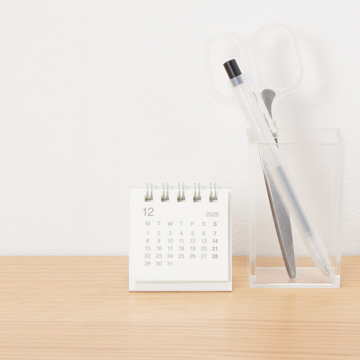 Kalendarz 2026 biurkowy mini biały