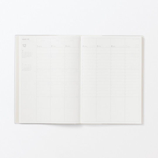 Kalendarz 2026 tygodniowy A5 układ pionowy biały