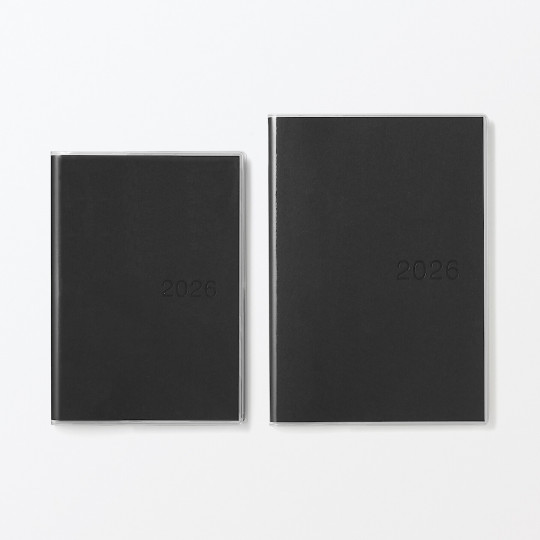 Kalendarz 2026 tygodniowy B6 układ pionowy czarny