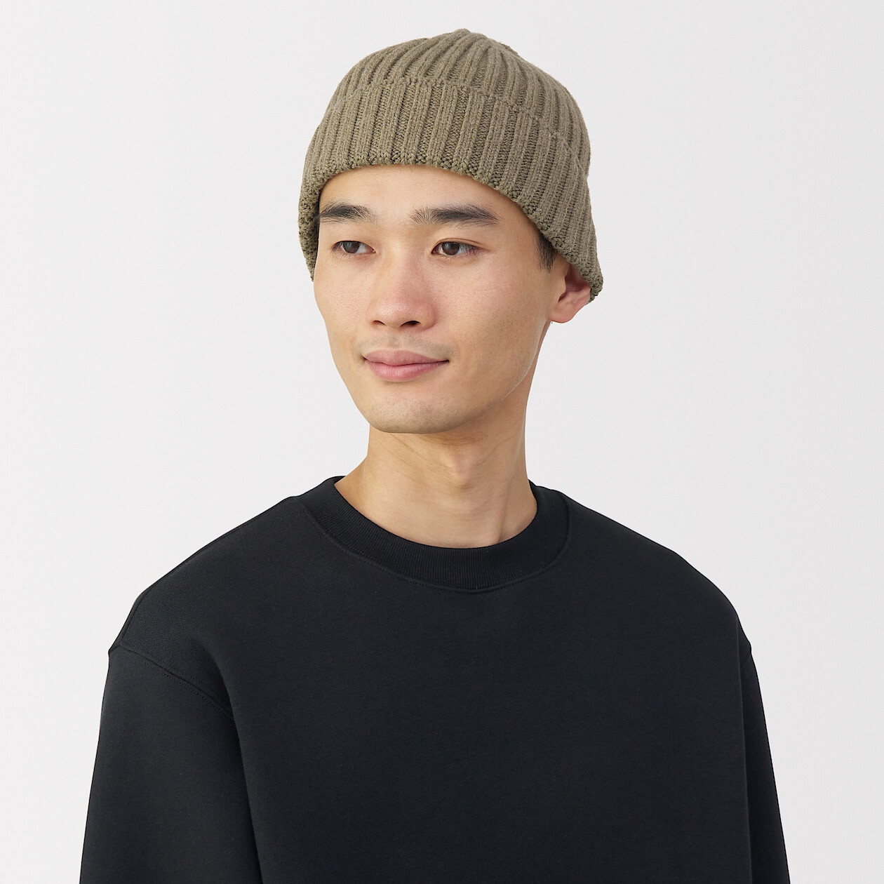 Czapka beanie wełniana niegryząca khaki