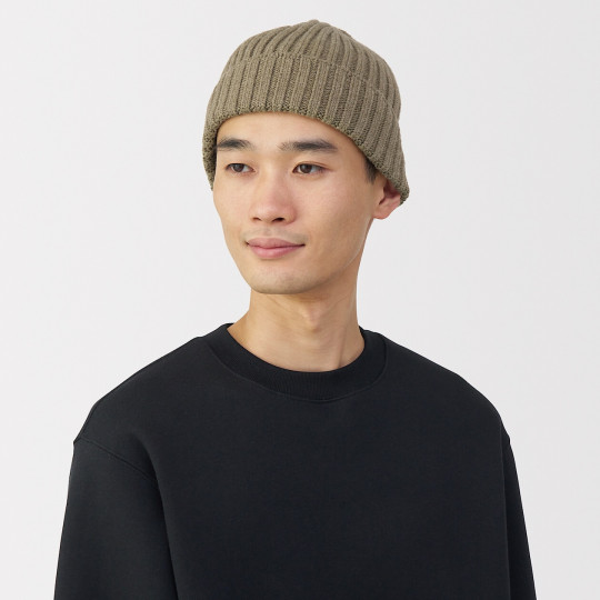 Czapka beanie wełniana niegryząca khaki