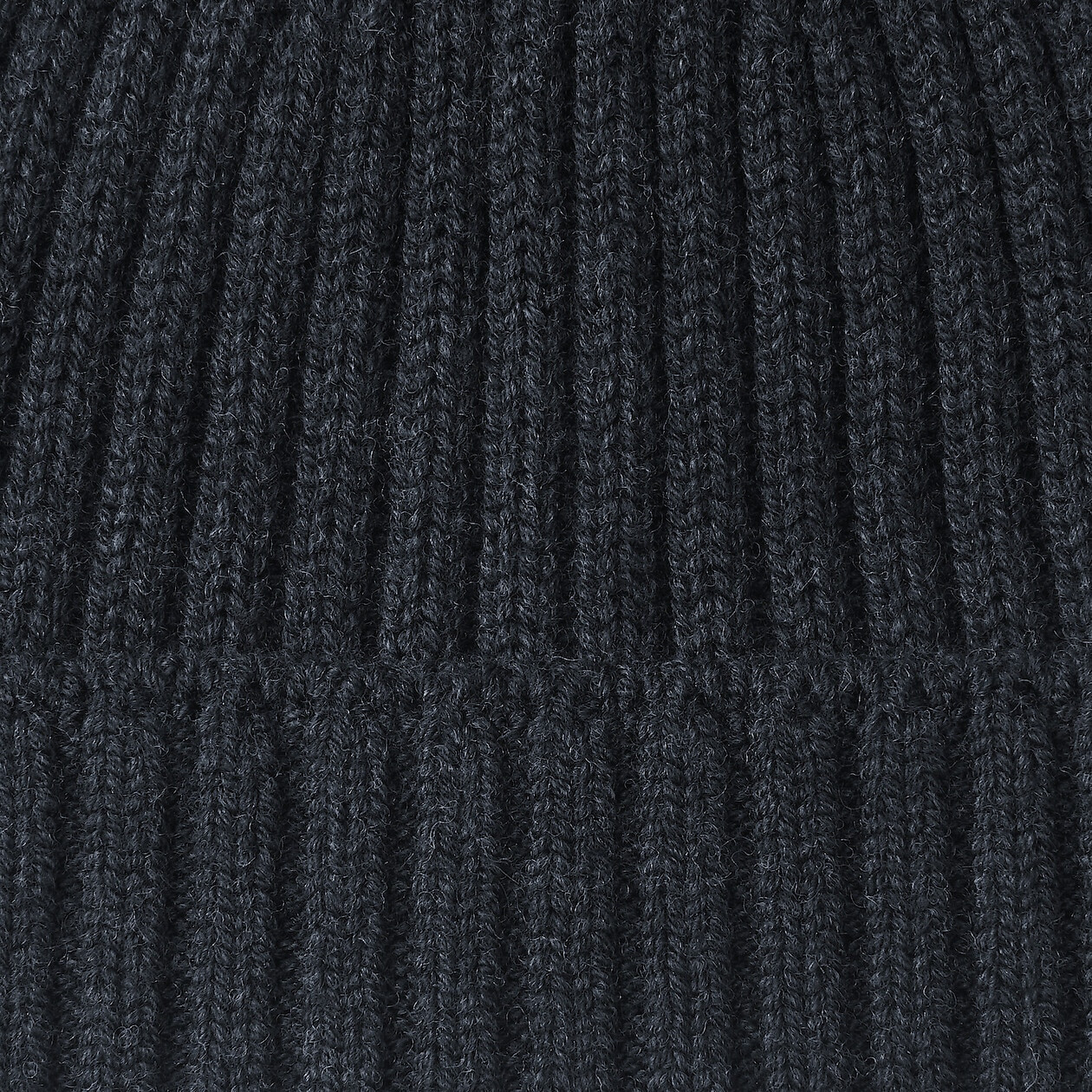 Czapka beanie wełniana niegryząca grafitowa