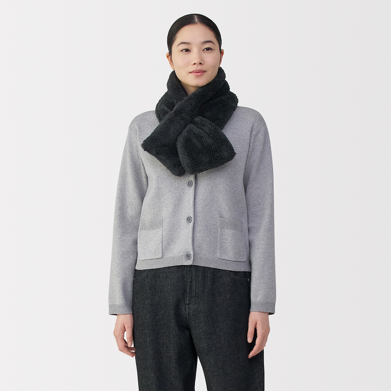 Szalik pluszowy czarny