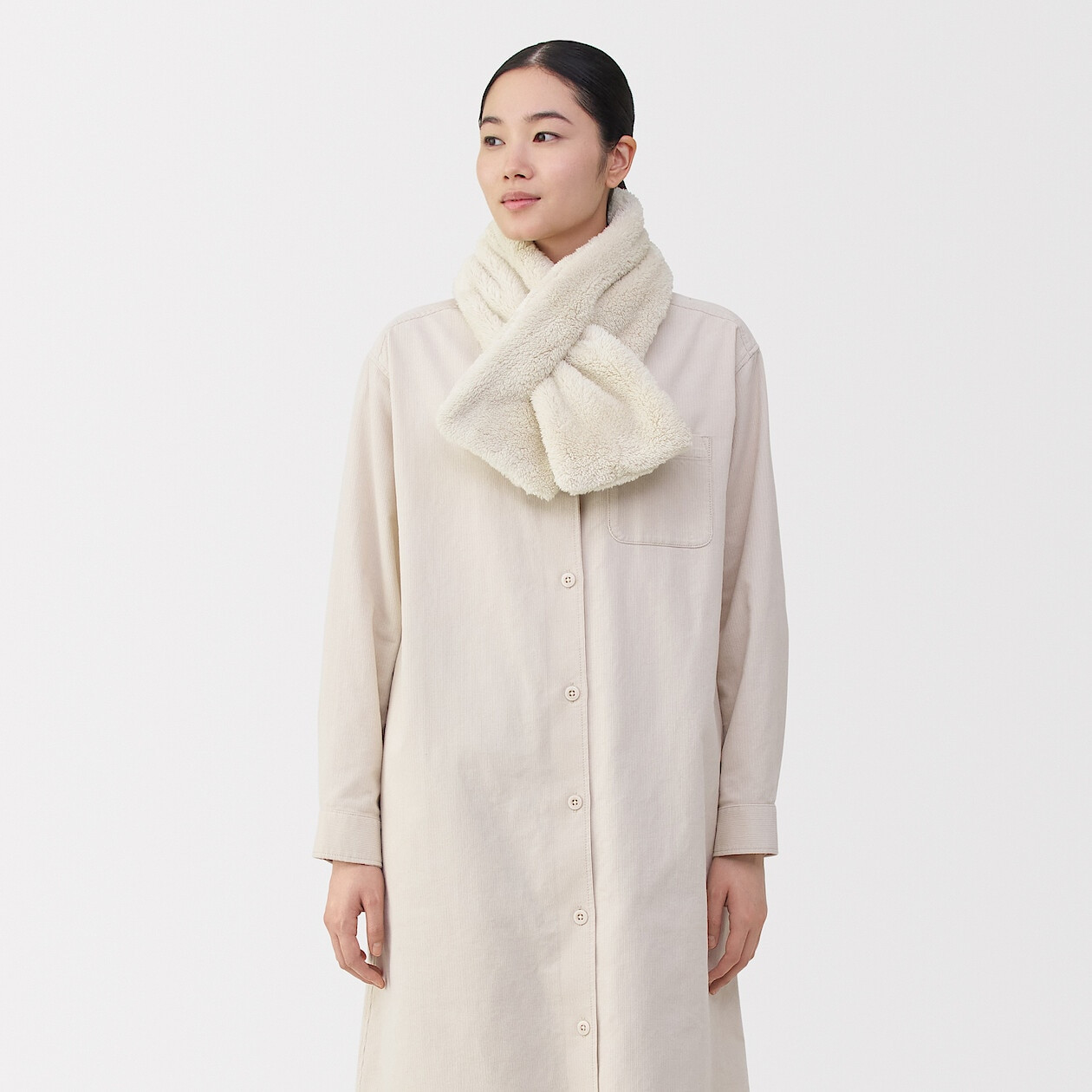 Szalik pluszowy kremowy