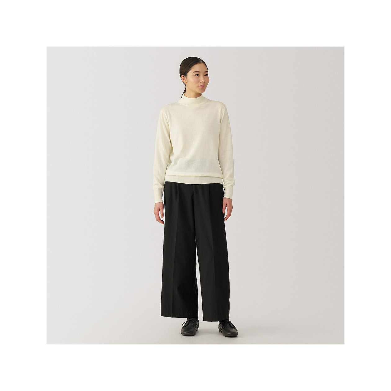 Półgolf niegryzący wełniany kremowy