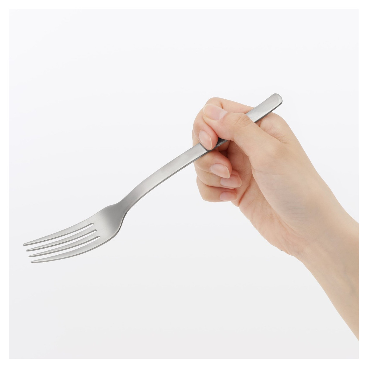 Widelec stołowy ze stali nierdzewnej 19cm