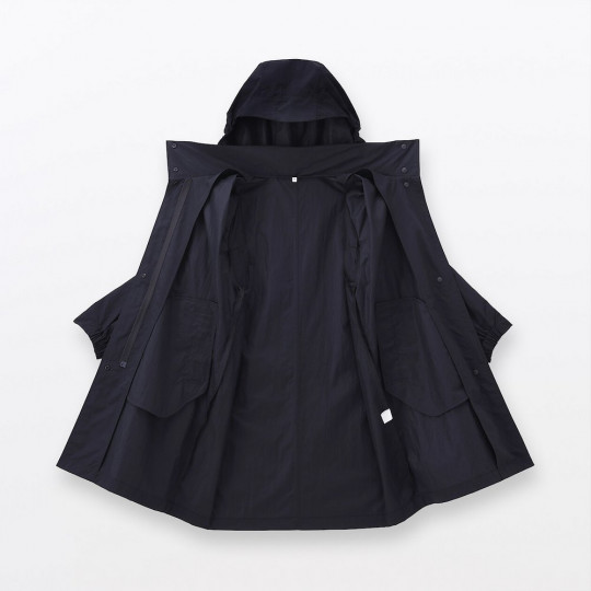 Płaszcz wodoodporny granatowy