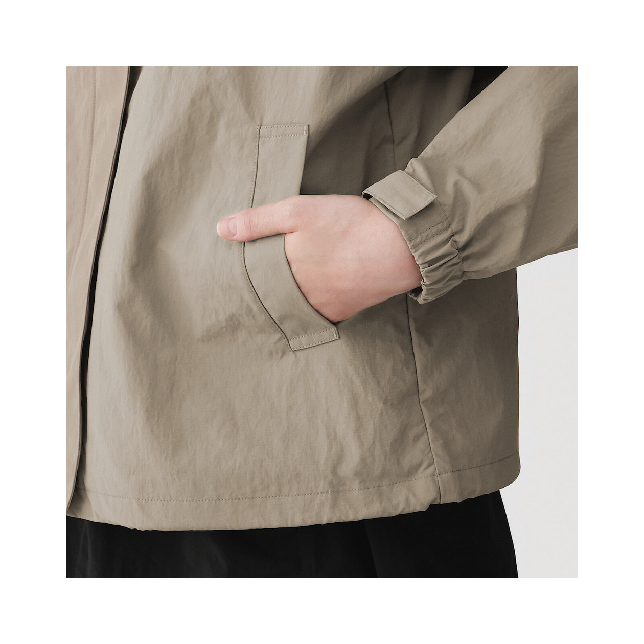 Kurtka wodoodporna granatowa