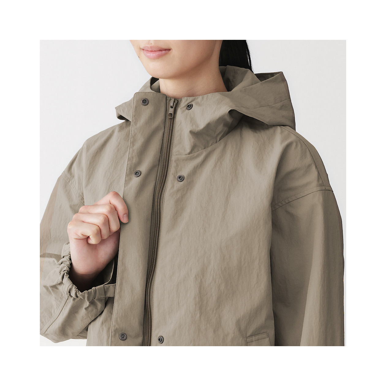 Kurtka wodoodporna szarobrązowa