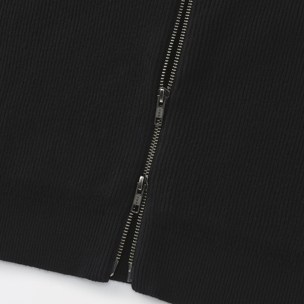 Kardigan na zamek czarny