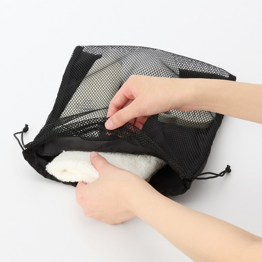 Worek ściągany z siatki czarny M