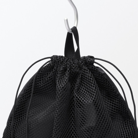 Worek ściągany z siatki czarny M