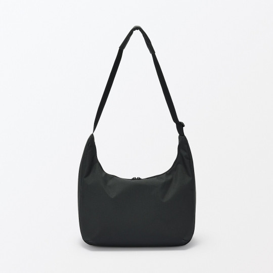 Torba listonoszka wodoodporna miękka czarna