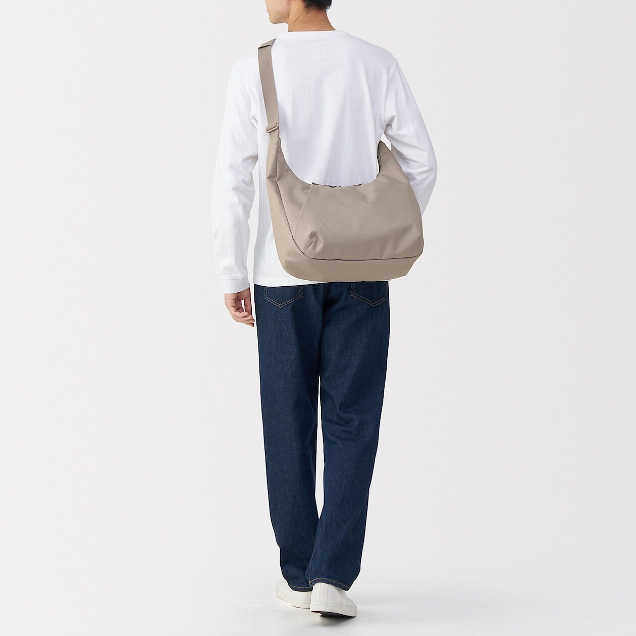 Torba listonoszka wodoodporna miękka beżowa