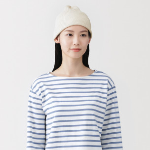 Czapka z jedwabiem kremowa