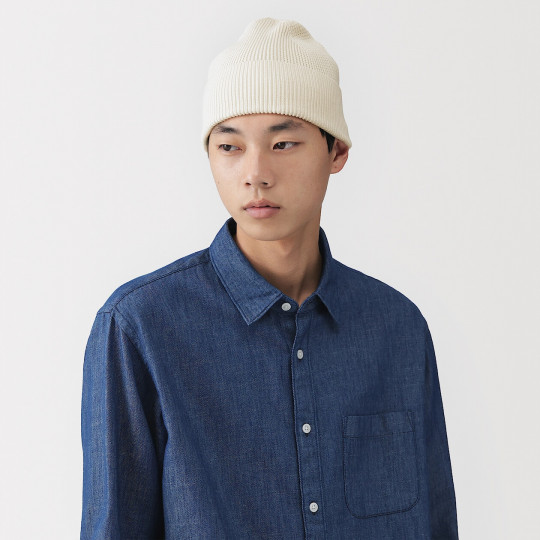 Czapka z jedwabiem kremowa