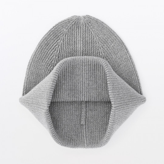 Czapka z jedwabiem szara