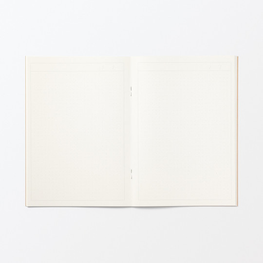 Notatnik datowany kropki