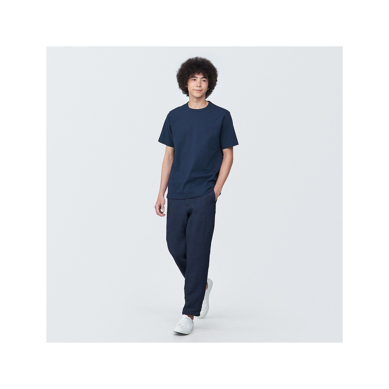 T-shirt z grubo tkanej bawełny granatowy