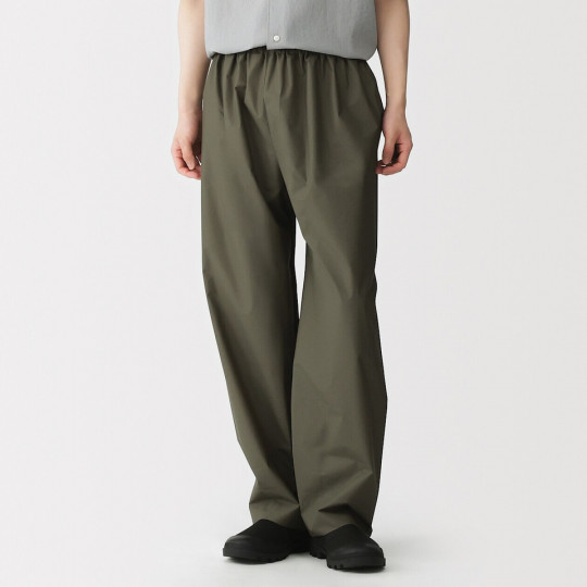 Spodnie przeciwdeszczowe docinane zielony