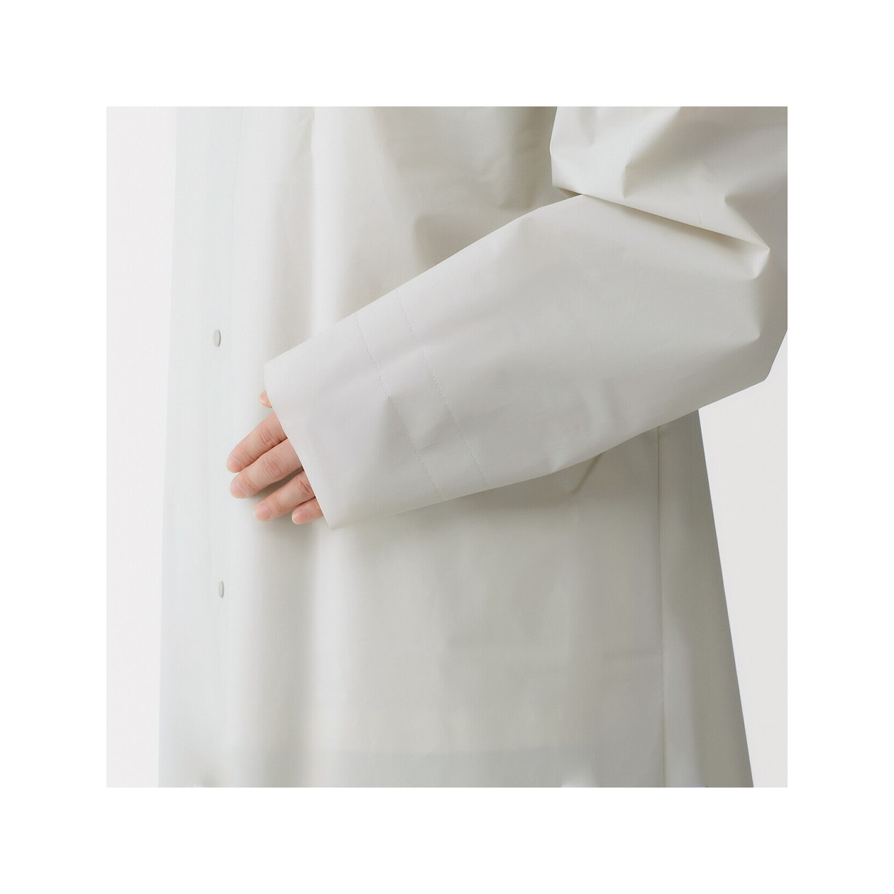 Płaszcz przeciwdeszczowy docinany beżowy