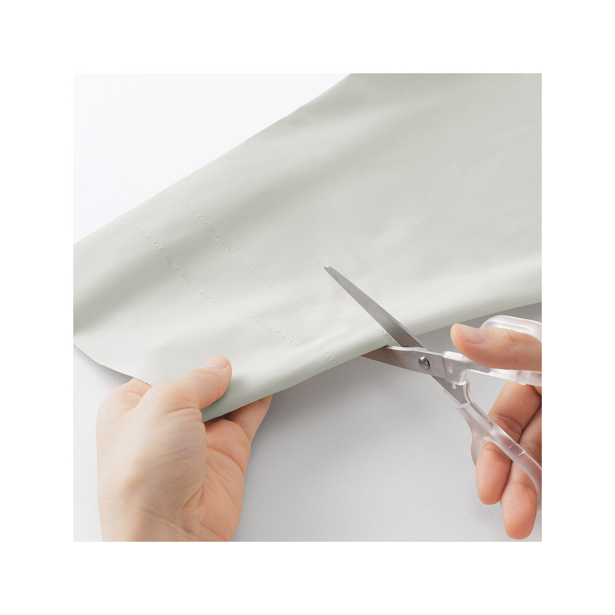 Płaszcz przeciwdeszczowy docinany beżowy