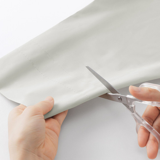 Płaszcz przeciwdeszczowy docinany beżowy